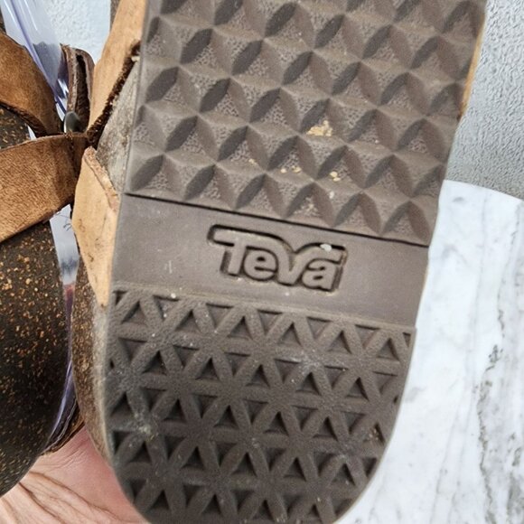 Teva Shoes Womens Size 7.5 Ysidro Brown Leather Sandals *GUC* - Picture 8 of 12
